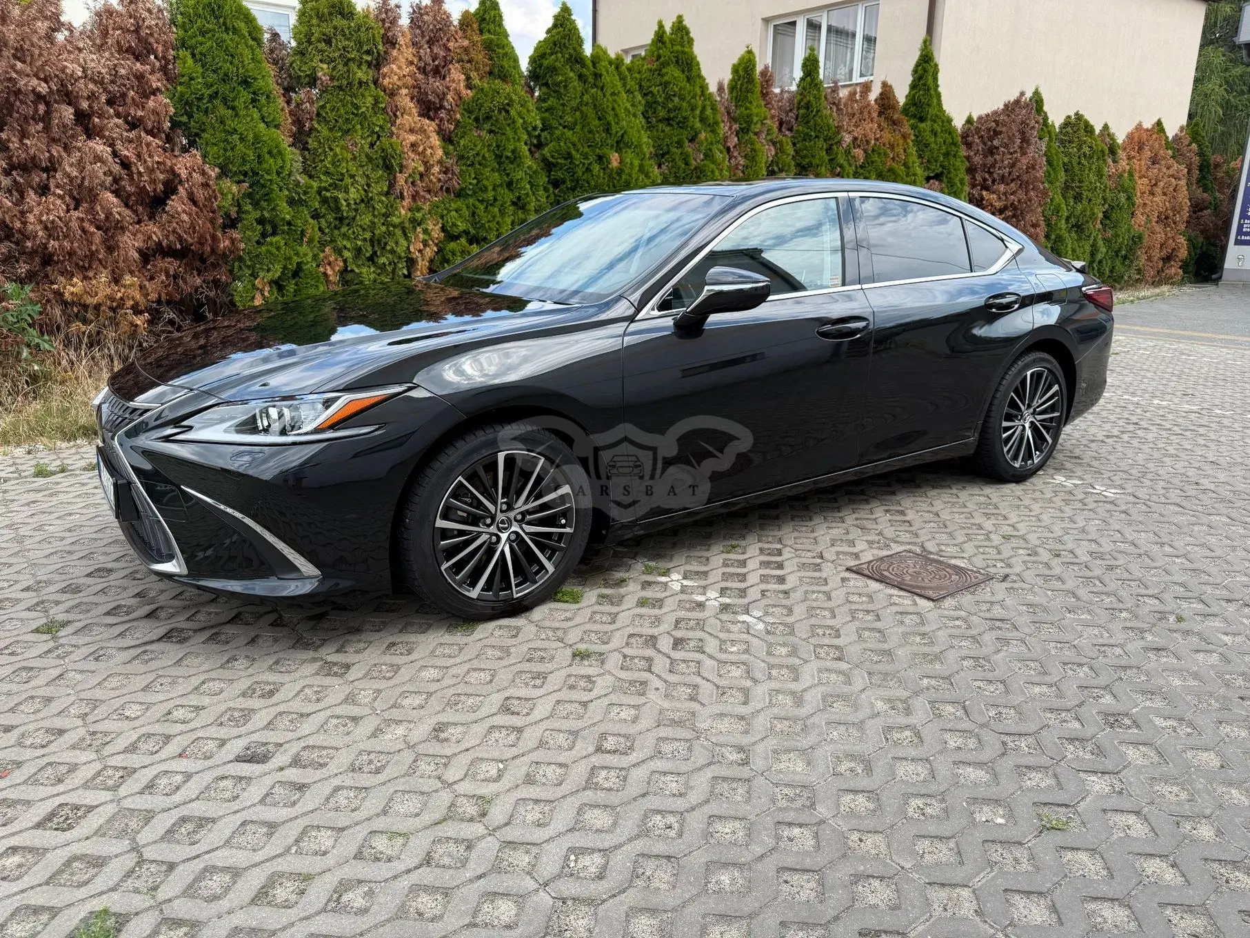 Lexus ES 2025