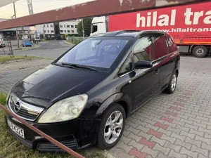 Opel Zafira B (2005-2014) 1.9 CDTI Cosmo 2006