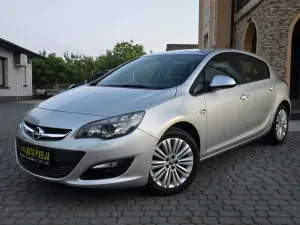 Opel Astra J 1.4 Turbo Cosmo 2014