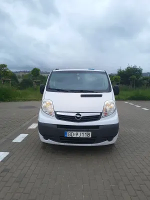 Opel Vivaro II L2H1 2.9t Essentia 2013