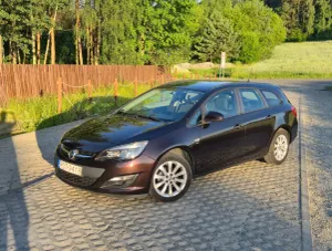 Opel Astra J 1.4 T Enjoy 2013