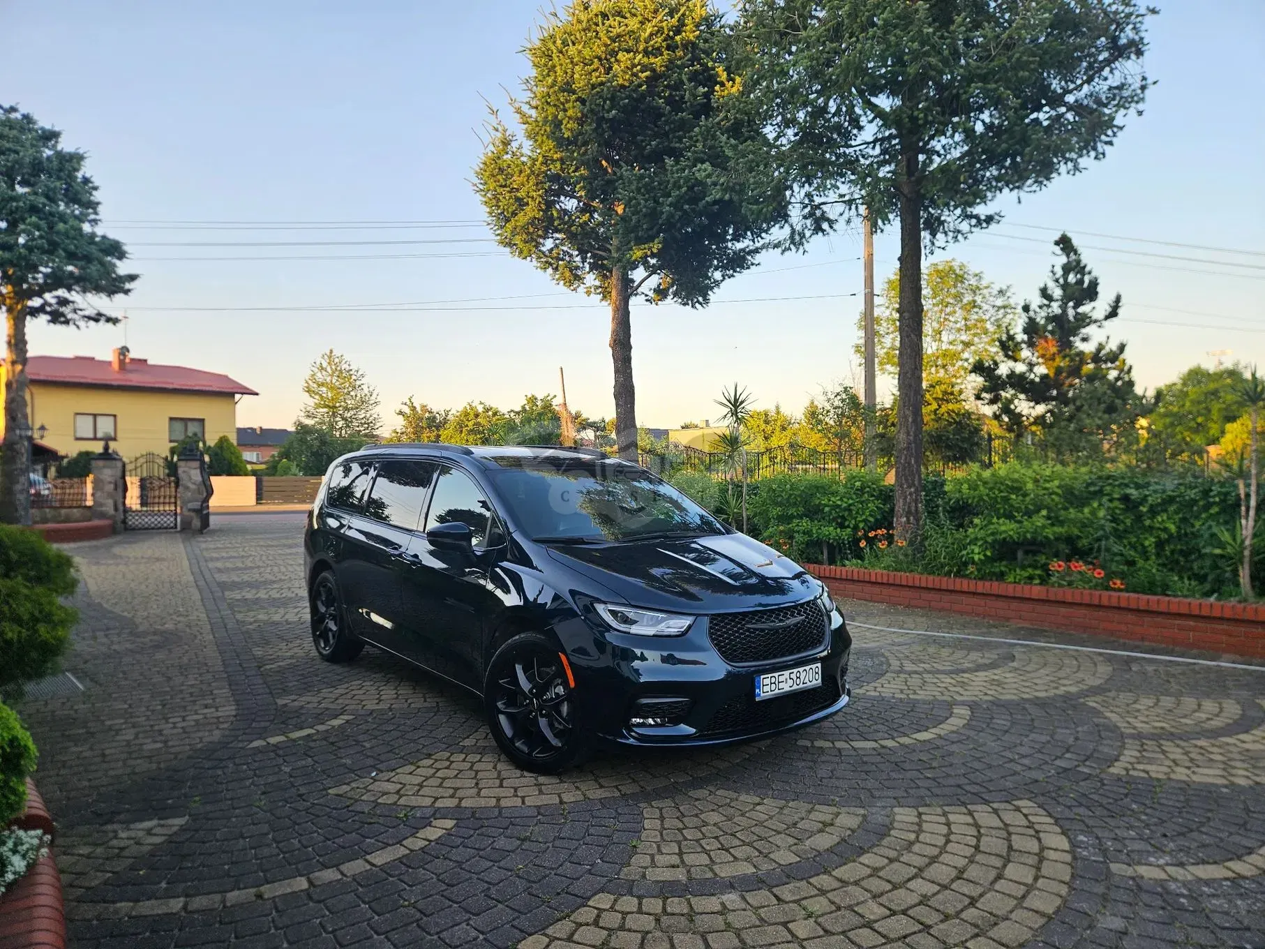 Chrysler Pacifica 2023