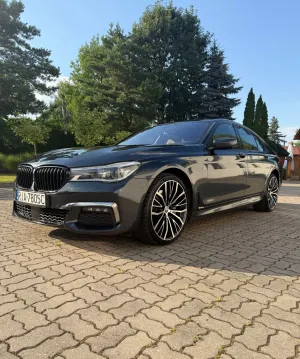 BMW 7 Series G11/12 750i xDrive 2015