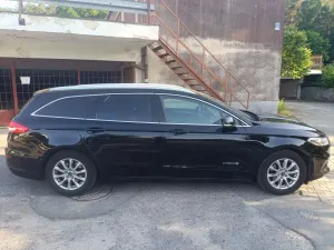 Ford Mondeo Mk5 2.0 Hybrid Titanium 2019