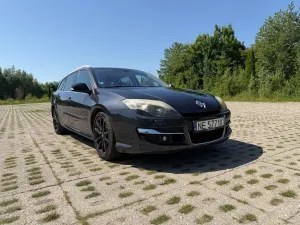 Renault Laguna III 2.0 dCi Bose Edition ESM 2011