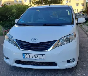 Toyota Sienna 2013