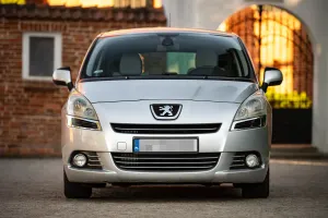Peugeot 5008 I 1.6 HDi Premium 2011