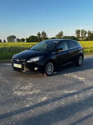 Ford Focus Mk3 (2010-2018) 1.6 EcoBoost Start-Stopp-System Titanium 2011
