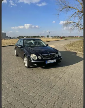Mercedes-Benz E W211 2002