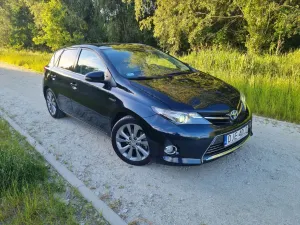 Toyota Auris II (2012-) 2013