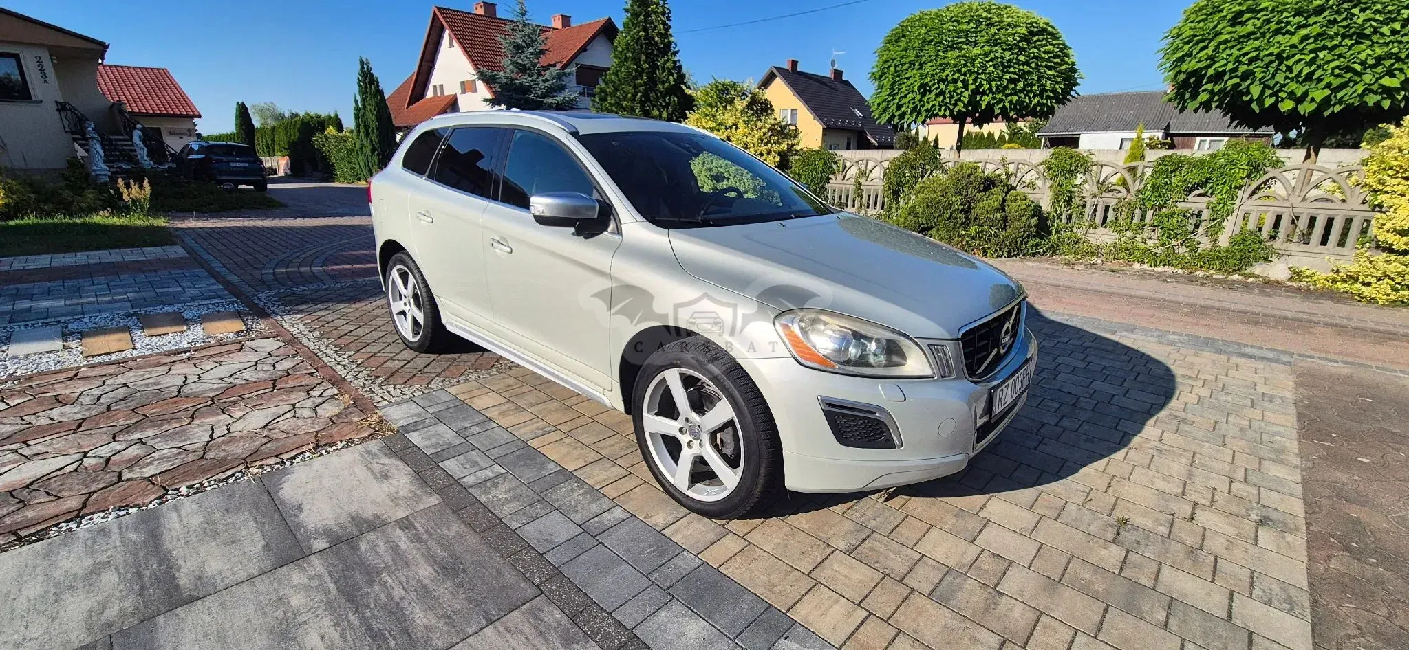 Volvo XC60 I T6 AWD Drive-E R-Design Momentum 2013
