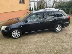 Toyota Avensis II 1.8 VVT-i Luna 2004