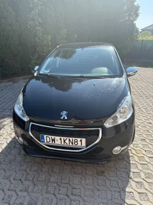 Peugeot 208 I (2012-2019) 1.2 PureTech Style 2014