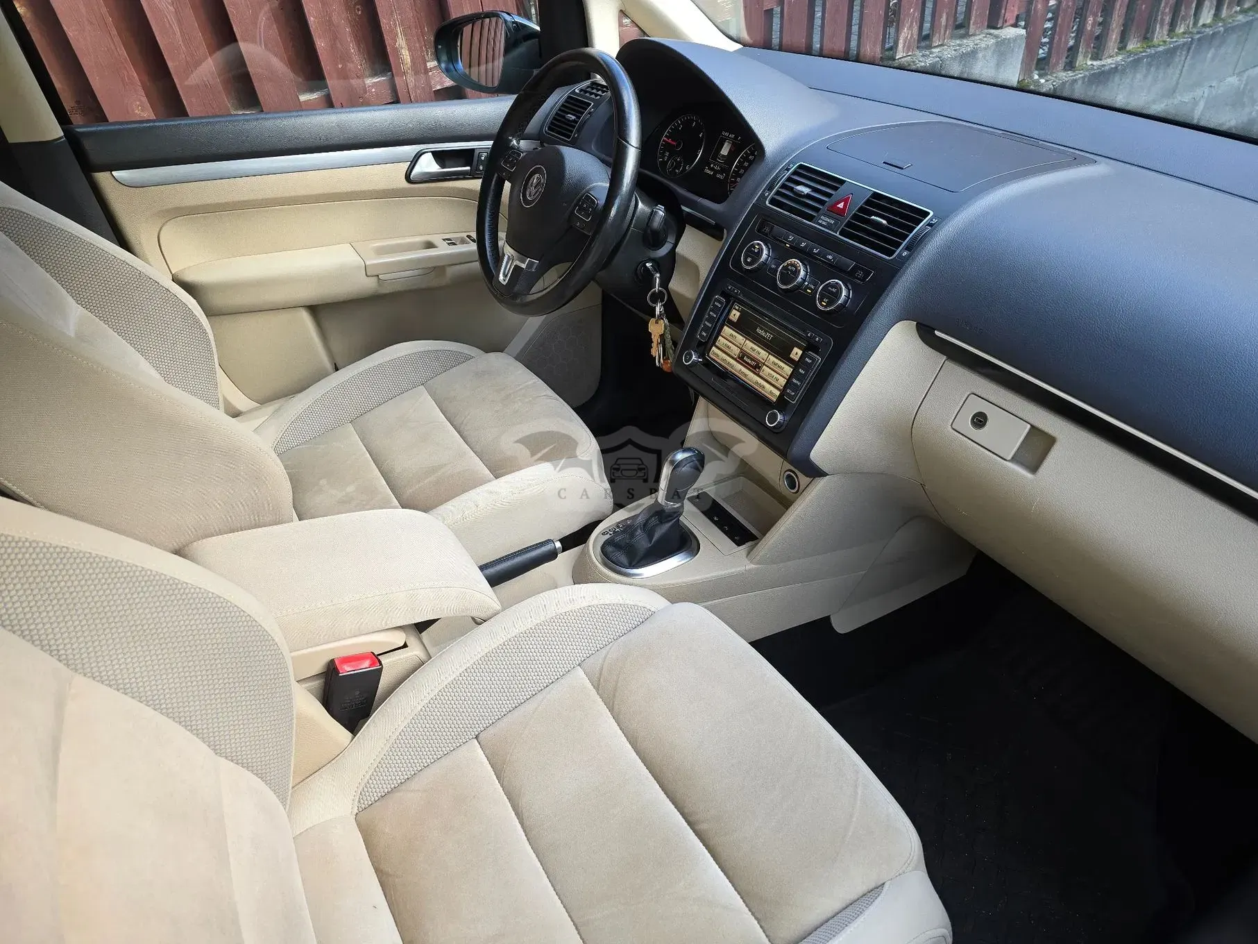 Volkswagen Touran II (2010-2015) 2.0 TDI DPF Highline DSG 2015