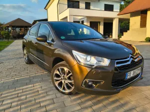 Citroën DS4 HDi 165 SoChic 2011
