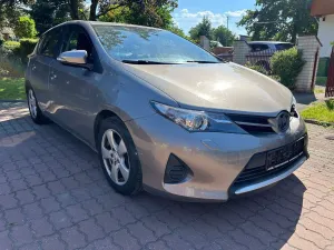 Toyota Auris II (2012-) 1.33 Dual-VVT-i 2013