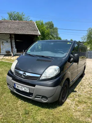 Opel Vivaro 2011