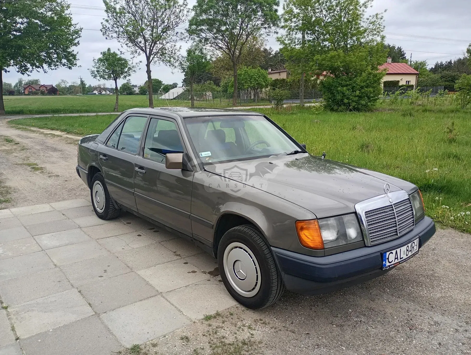 Mercedes-Benz E 1989