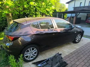 Opel Astra K (2015-2021) 1.6 D (CDTI) Start/Stop Edition 2017