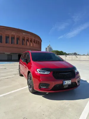 Chrysler Pacifica 2024