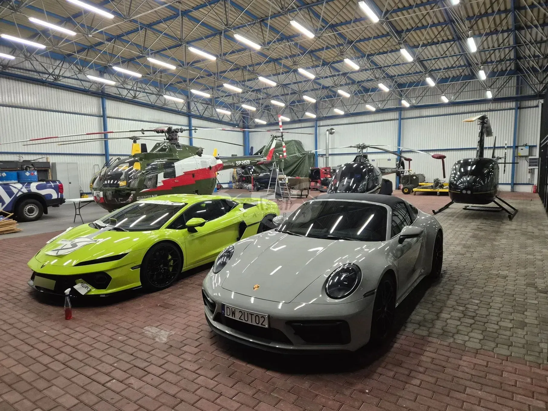 Porsche 911 992 (2019-) Carrera 4 GTS 2023