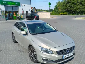 Volvo V60 I (2011-2018) T5 Drive-E Momentum 2017