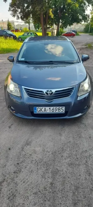 Toyota Avensis III (2009-) 2.2 D-4D Premium 2009