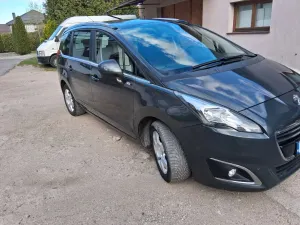 Peugeot 5008 I (2009-2017) 1.6 HDi Access 7os 2016