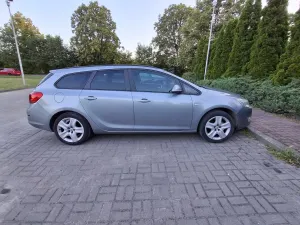 Opel Astra J (2009-2019) 1.6 2011