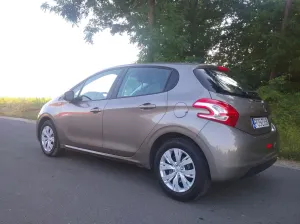 Peugeot 208 I (2012-2019) 1.4 HDi Access 2013