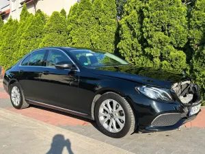 Mercedes-Benz E W213 (2016-2023) 220 d Avantgarde 2019