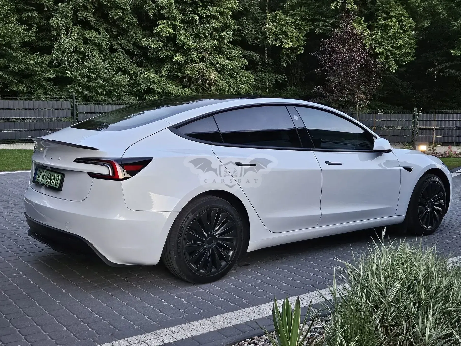 Tesla Model 3 2024