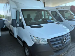 Mercedes-Benz Sprinter 2025