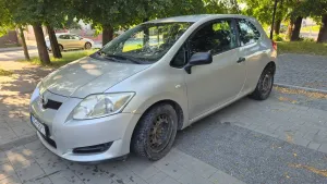 Toyota Auris I (2006-2012) 1.4 D-4D Luna 2009