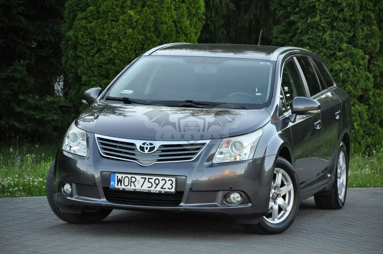 Toyota Avensis III (2009-) 1.8 Multidrive S Sol 2011