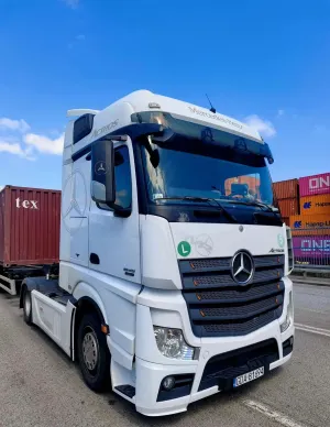 Mercedes-Benz Actros 2011