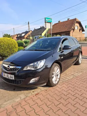 Opel Astra J (2009-2019) 2011