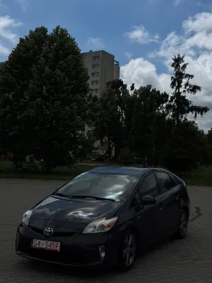 Toyota Prius III (2009-2015) Hybrid 2015