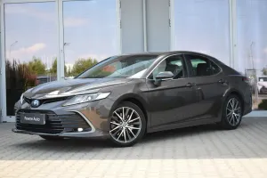 Toyota Camry 2.5 Hybrid Prestige CVT 2021