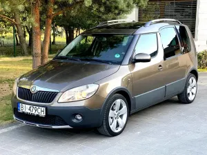 Skoda Roomster 1.6 TDI DPF Scout 2012