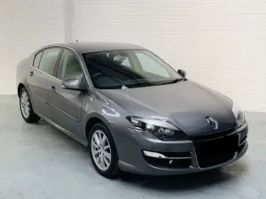 Renault Laguna III (2007-) 2.0 DCi Dynamique 2011