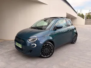 Fiat 500e 42 kWh La Prima 2022