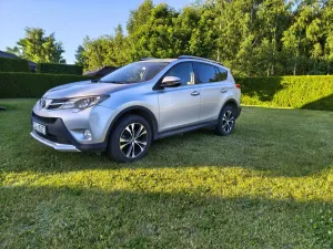 Toyota Rav4 IV (2012-2018) 2.0 D-4D Premium 4x2 2015
