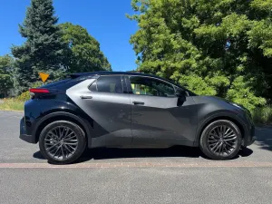 Toyota C-HR 2.0 PHEV Dynamic Force Tokyo Edition 2025