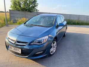 Opel Astra J (2009-2019) 1.6 CDTI Cosmo 2015