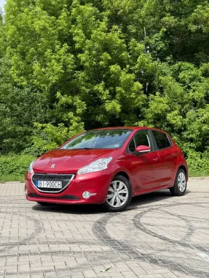 Peugeot 208 I (2012-2019) 1.4 HDi Active 2013