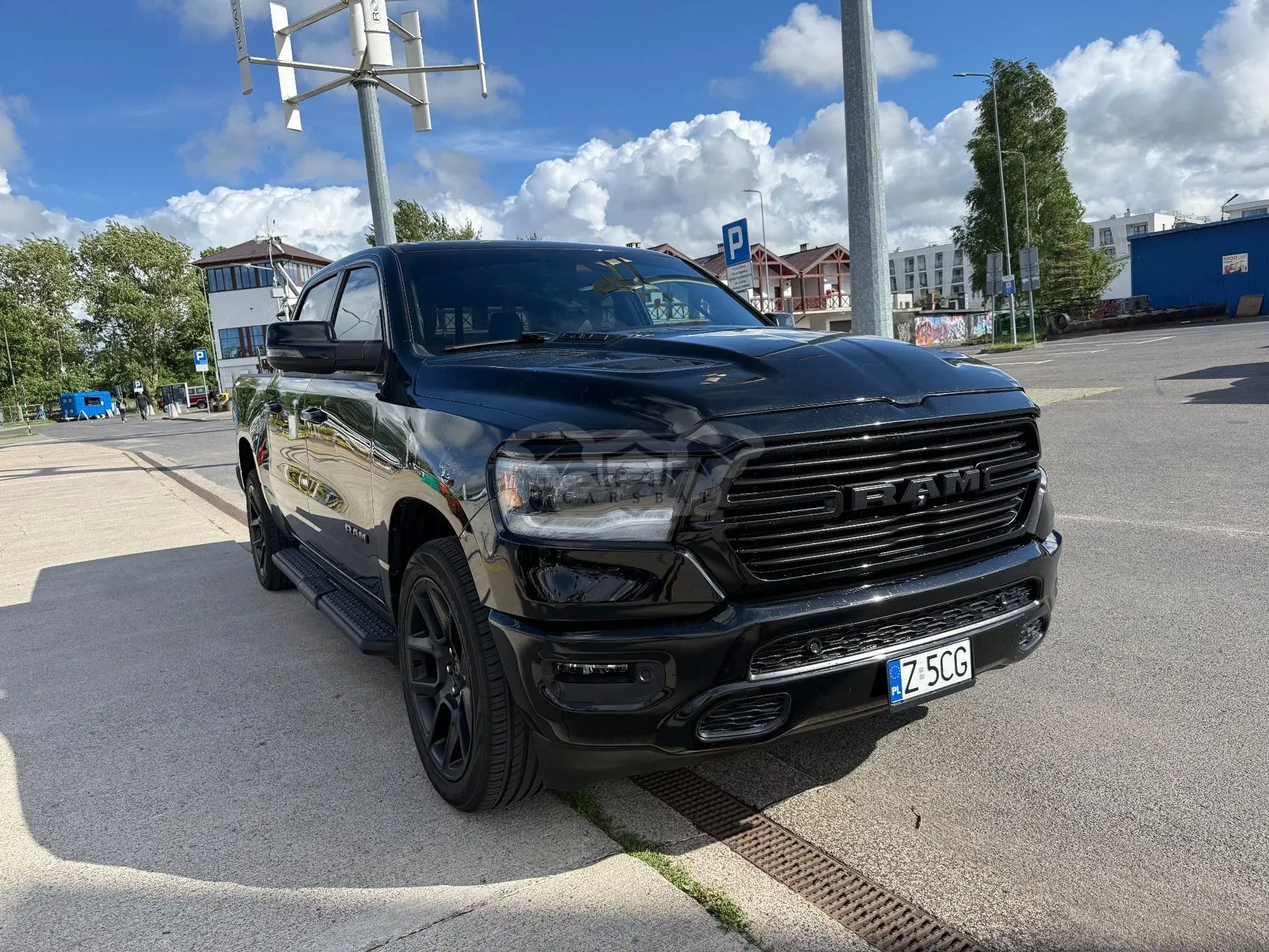RAM 1500 5.7 Crew Cab Longbed Laramie Black 2023