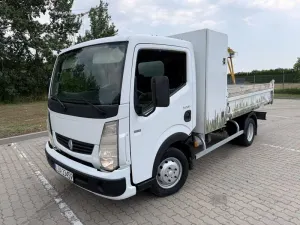 Renault Maxity 2011
