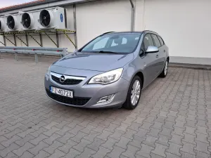 Opel Astra J (2009-2019) 1.6 Enjoy 2010