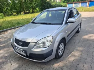 Kia Rio I (2000-2005) 1.4 Family + 2005